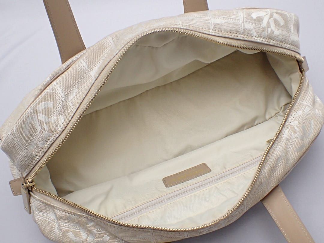 CHANEL シャネル ニュートラベルライン ミニポストンバッグ ベージュ  