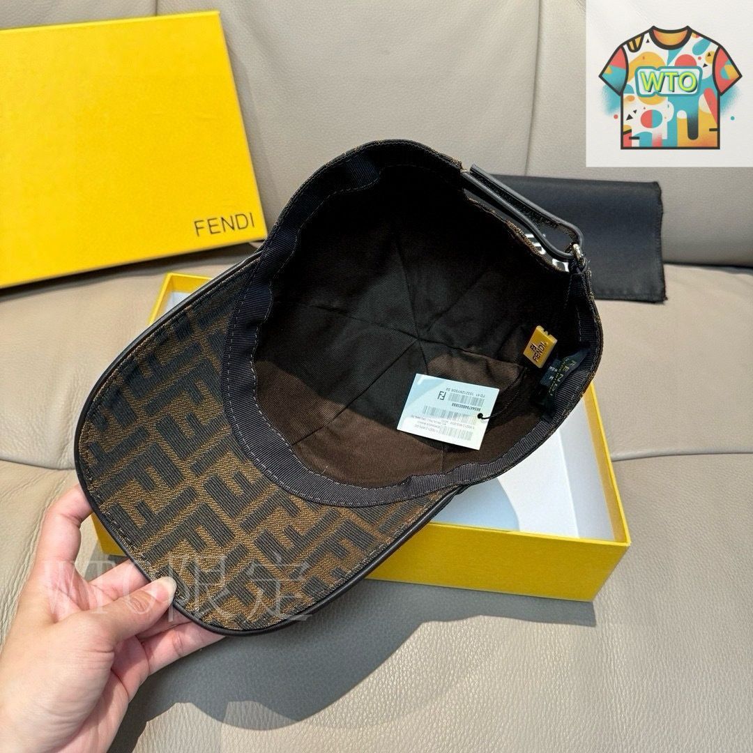 FENDI キャップ　オレンジ コーデュロイ ベースボールキャップ FENDI（フェンディ）中古・古着オンライン通販 | Kindal