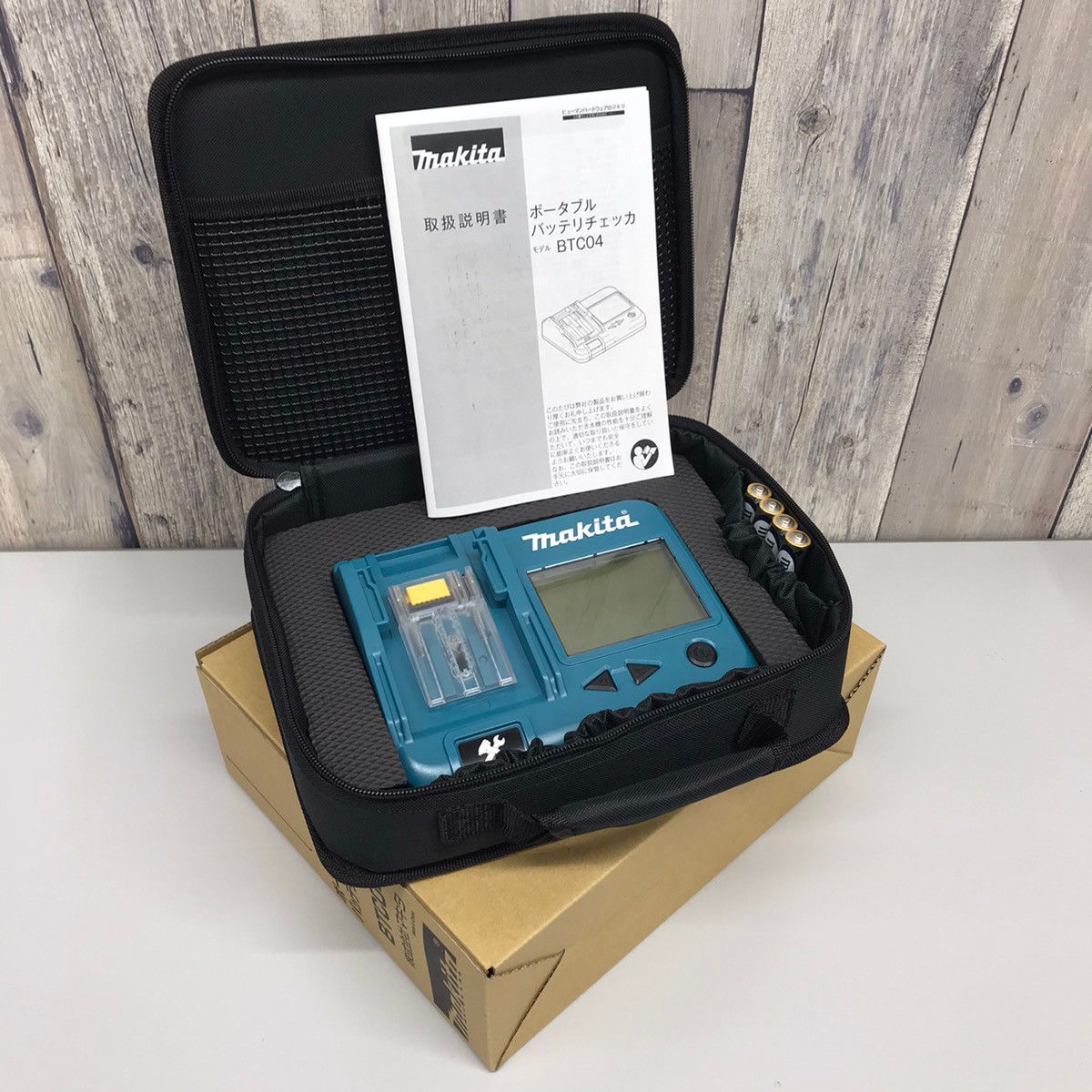 新品』 マキタ純正 バッテリーチェッカー BTC04 バッテリー付