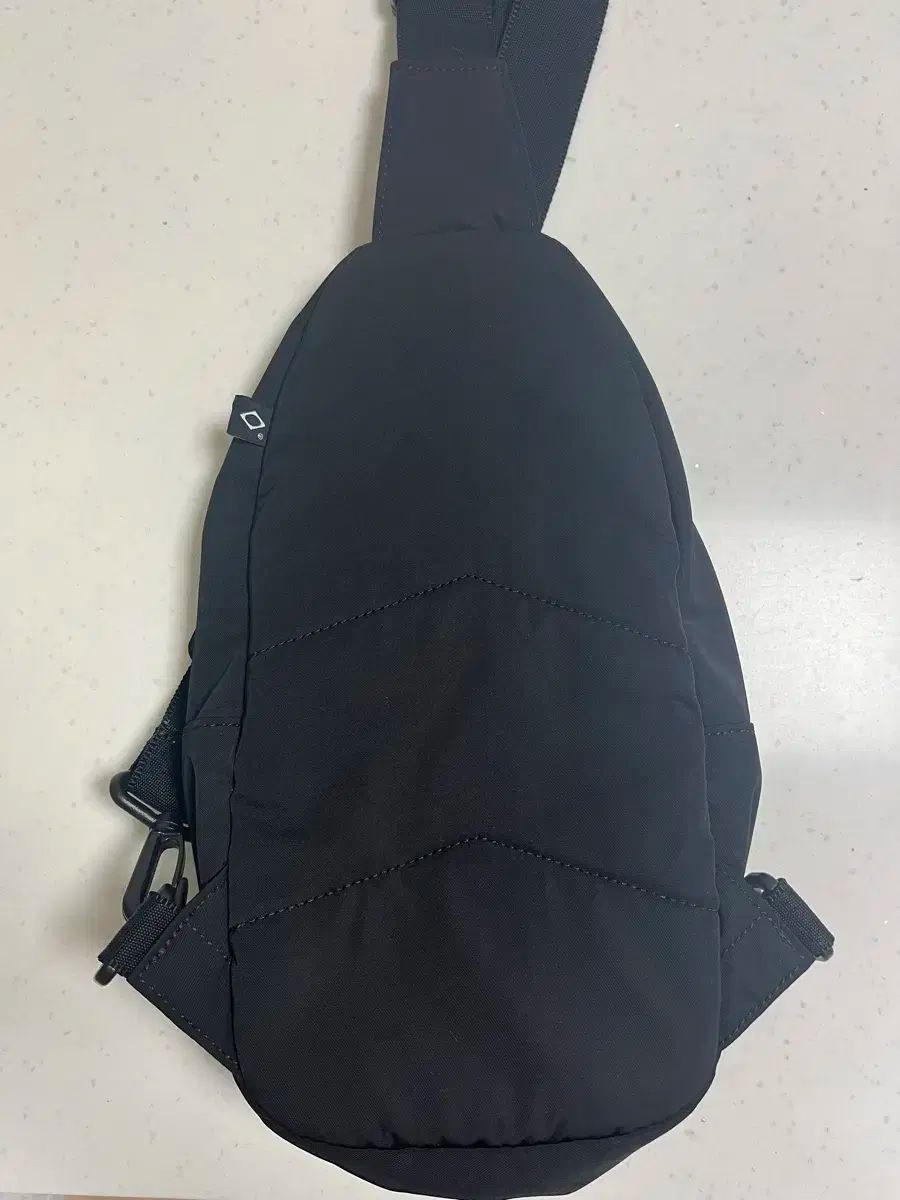 スリングバッグ