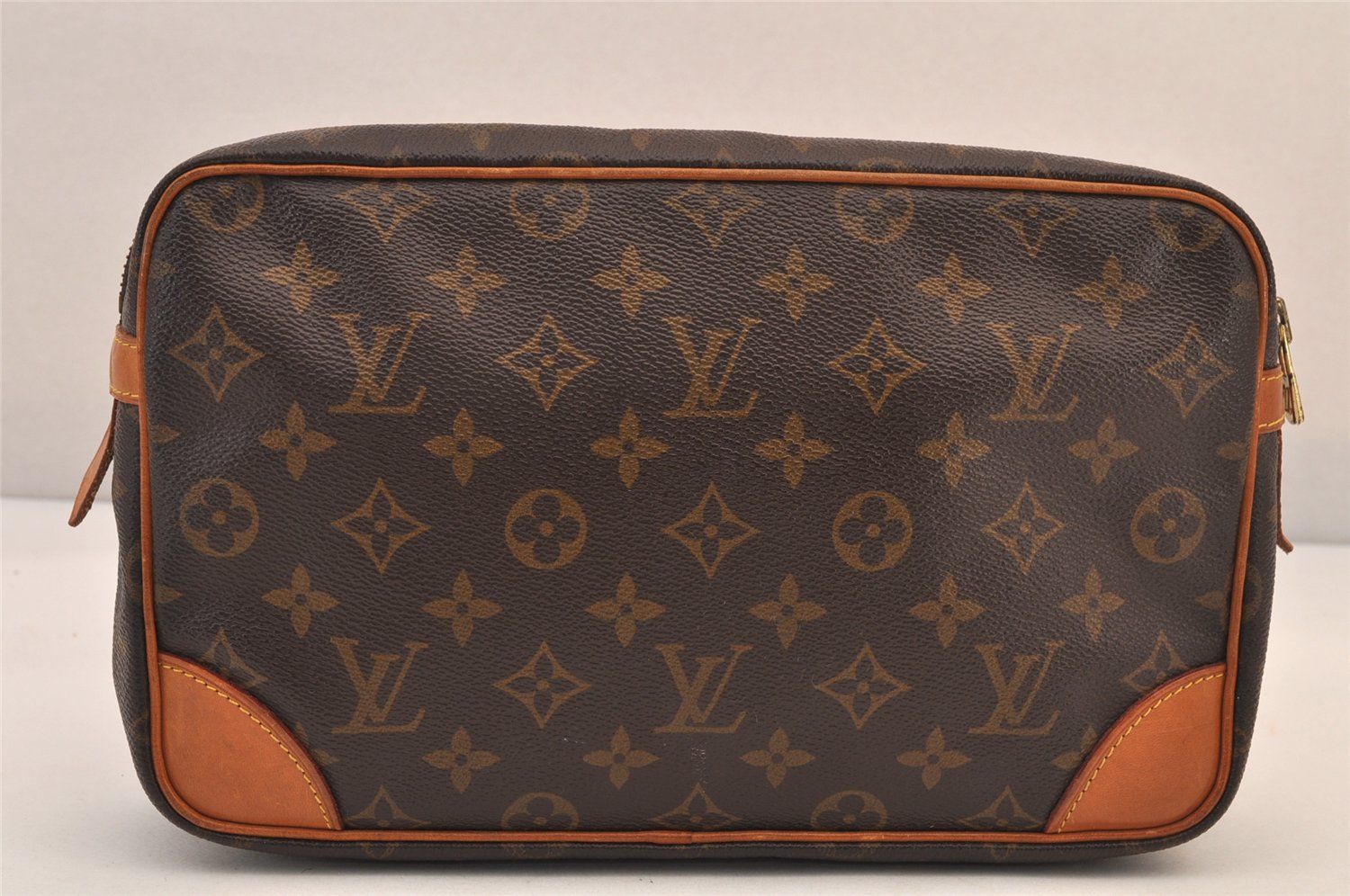 LOUIS VUITTON ルイヴィトン モノグラム コンピエーニュ 28