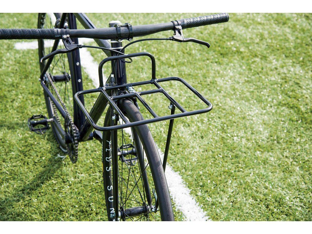 アデプト ブラック