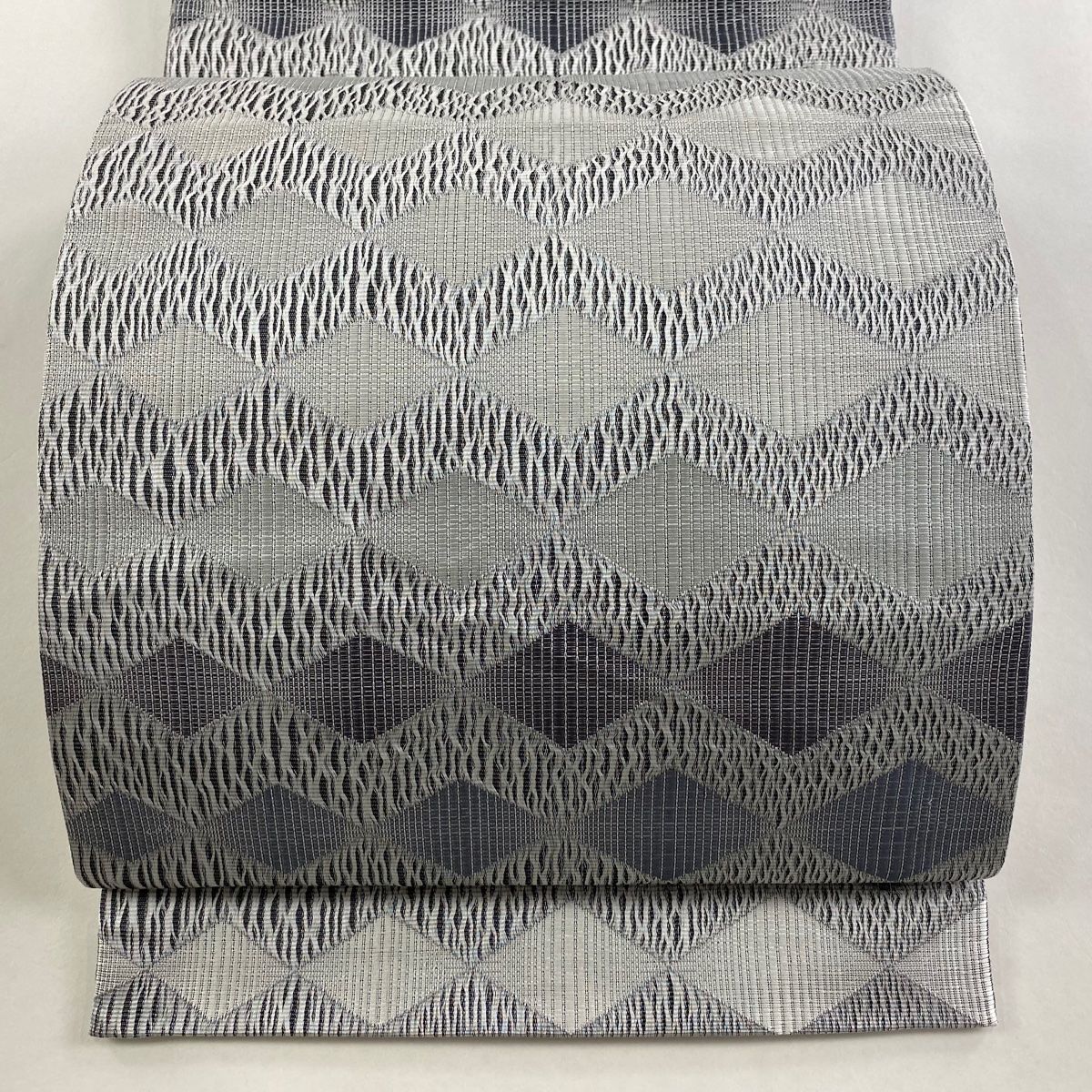 袋帯 証紙 小森草木染工房 秋月織 本場筑前博多織 菱 縞 灰色 全通 正絹