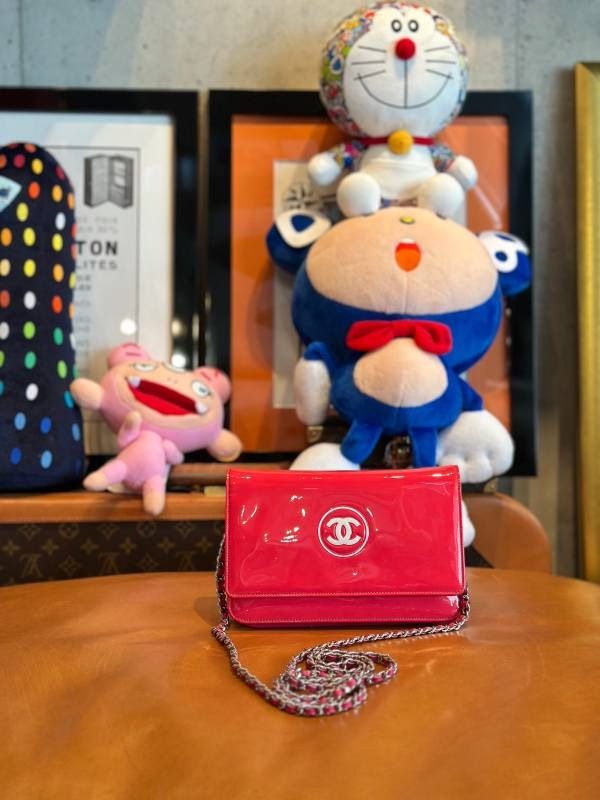 CHANEL シャネル メイクパレット ファスナー長財布 ピンク LVU2025010405