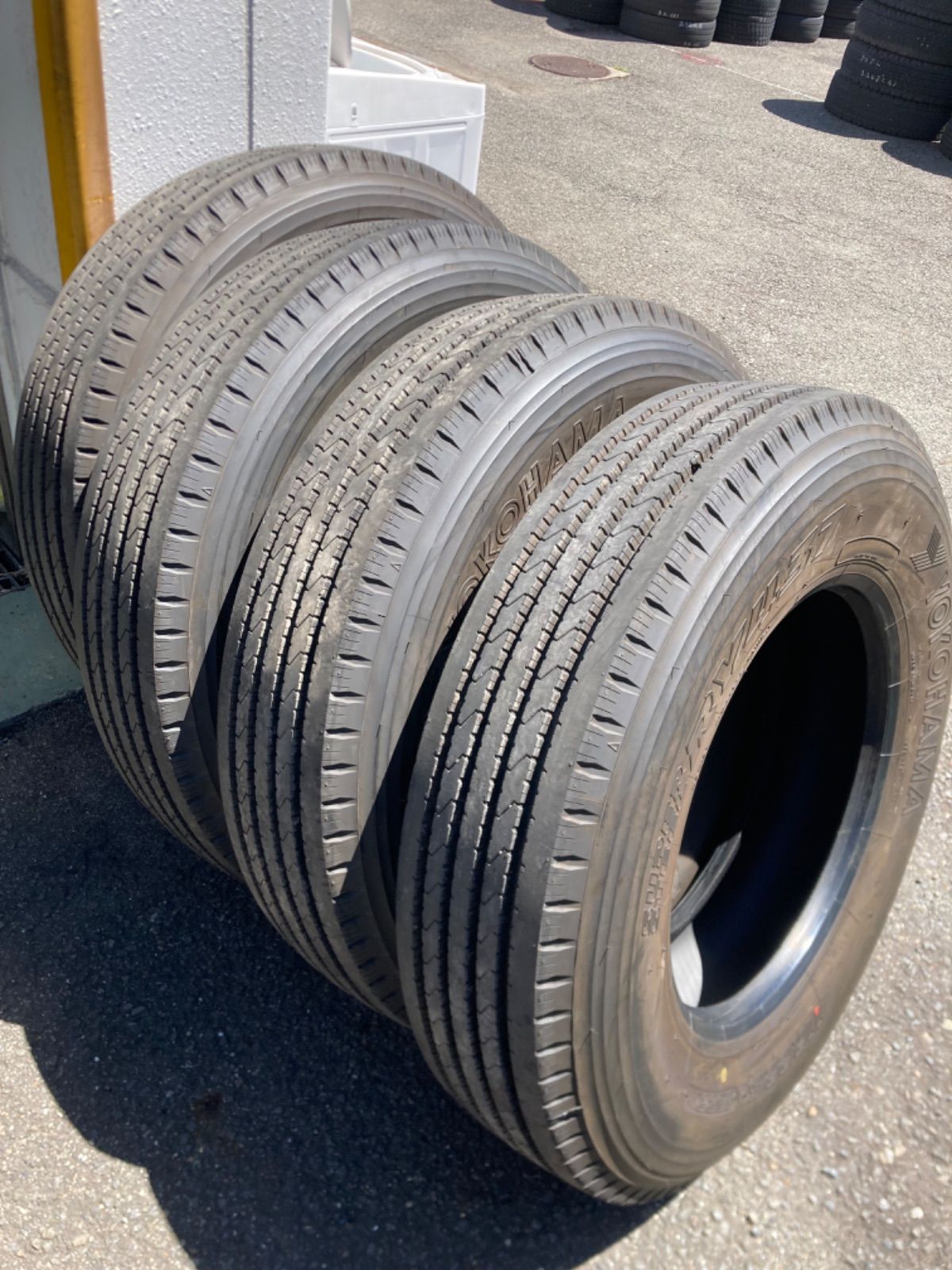新車外し品 11R22.5 16PR ヨコハマ サマータイヤ 4本セット - メルカリ