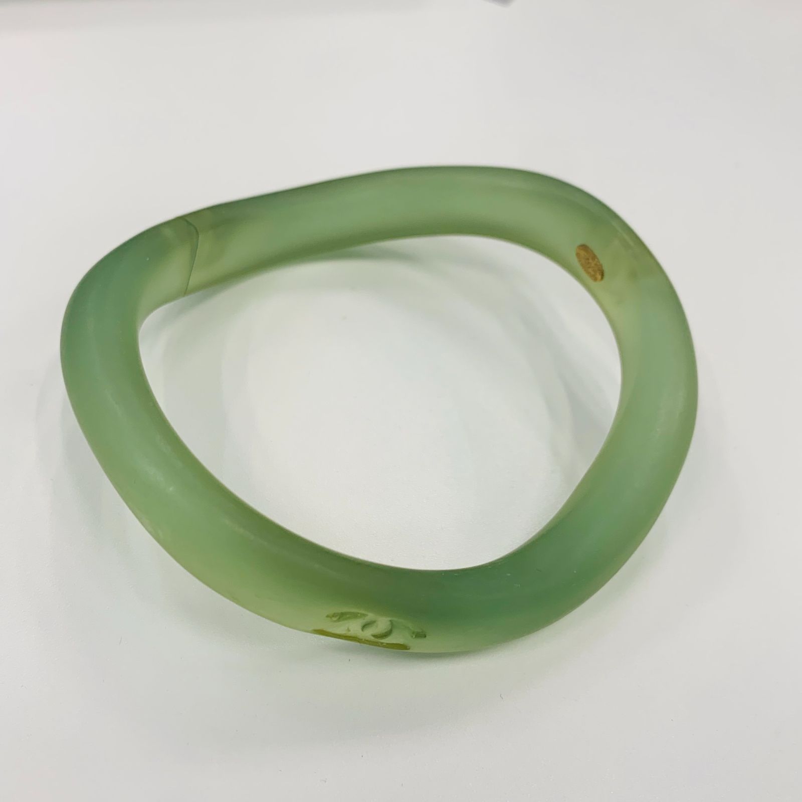 バングル 外観