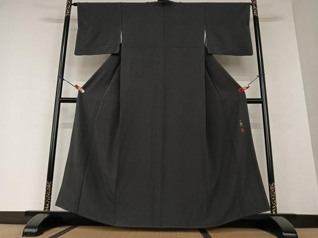 平和屋着物○染色作家 草野一騎 色無地 黒紅色 正絹 逸品 AAAY0055zg