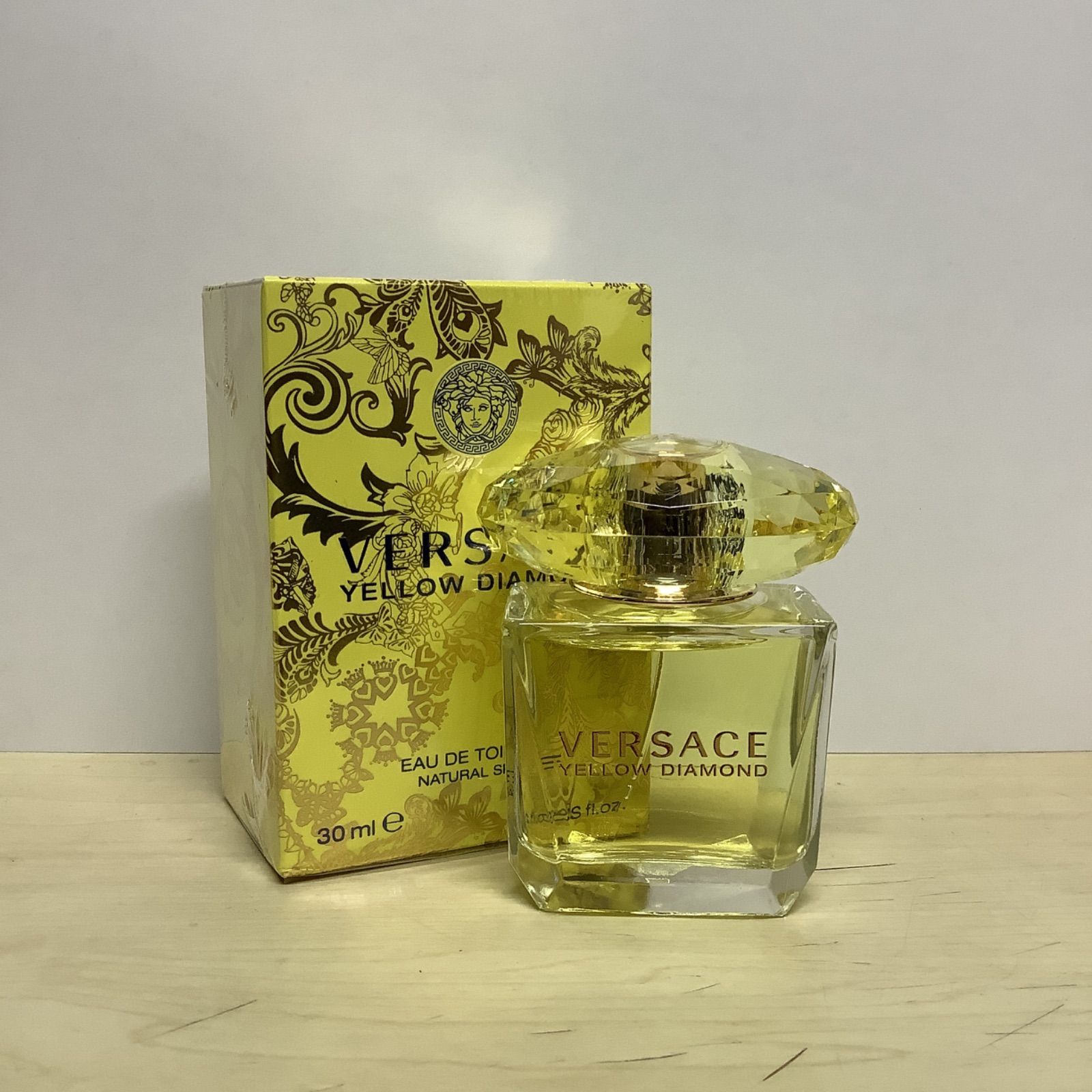 新品未開封 VERSACE ヴェルサーチェ イエローダイヤモンド