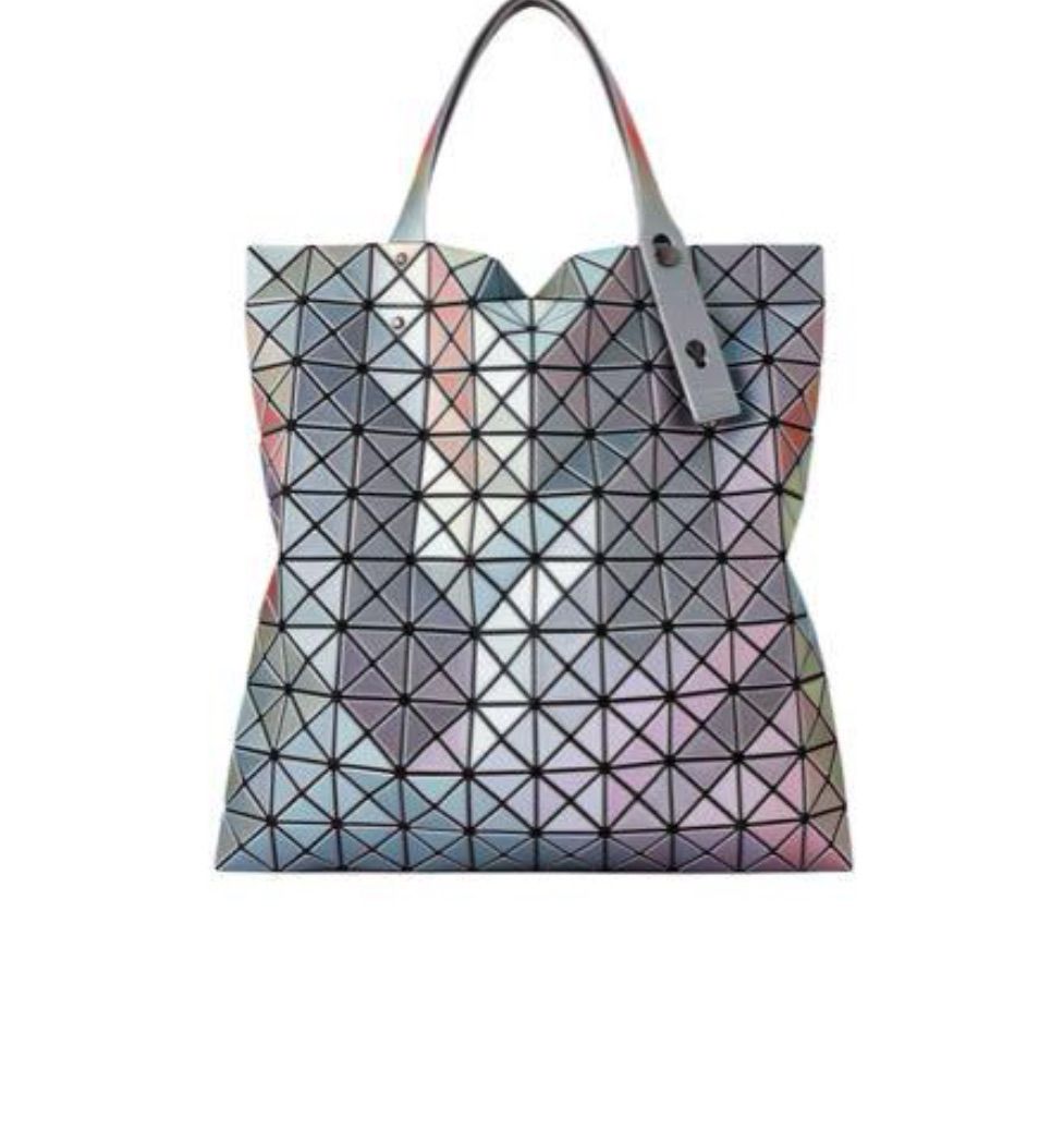 希少☆❣️パオパオISSEY MIYAKE ILLUSION ラス1️⃣ バオバオ イッセイミヤケ BAO BAO ISSEY MIYAKE ILLUSION - メルカリ