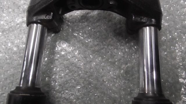 の フロントフォーク