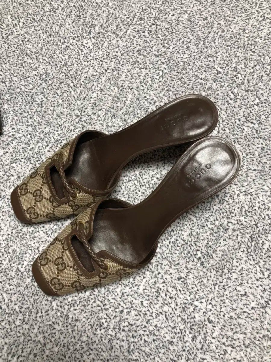 グッチ キトンヒール ミュール 235-240