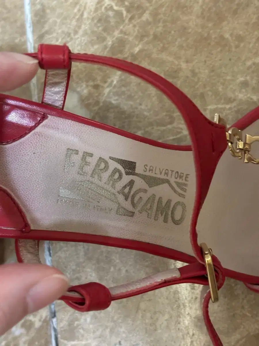 サンダル ヒール