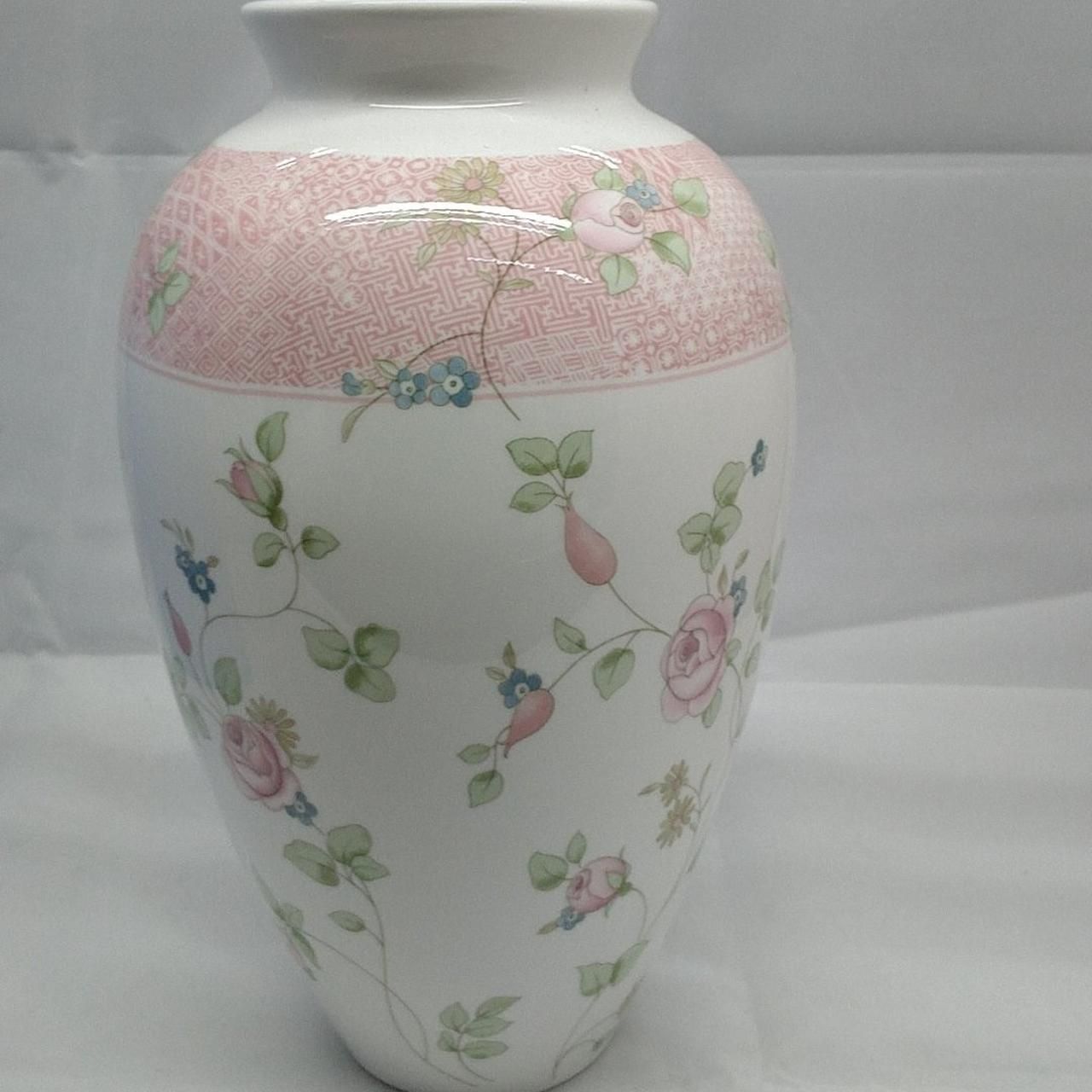 ウェッジウッド WEDGWOOD 花瓶 Wedgwood Vase