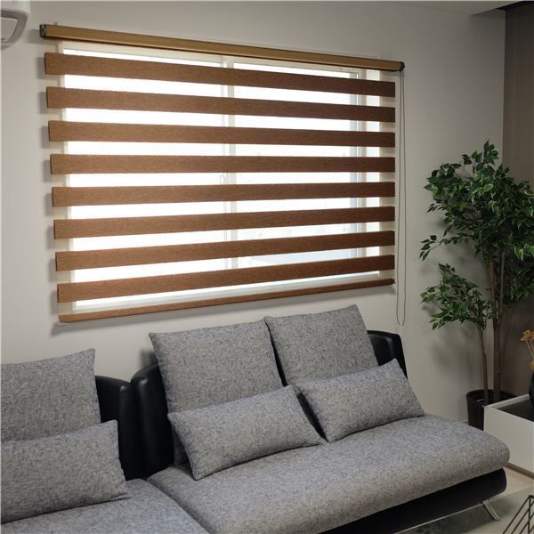 約幅130×高さ200cm