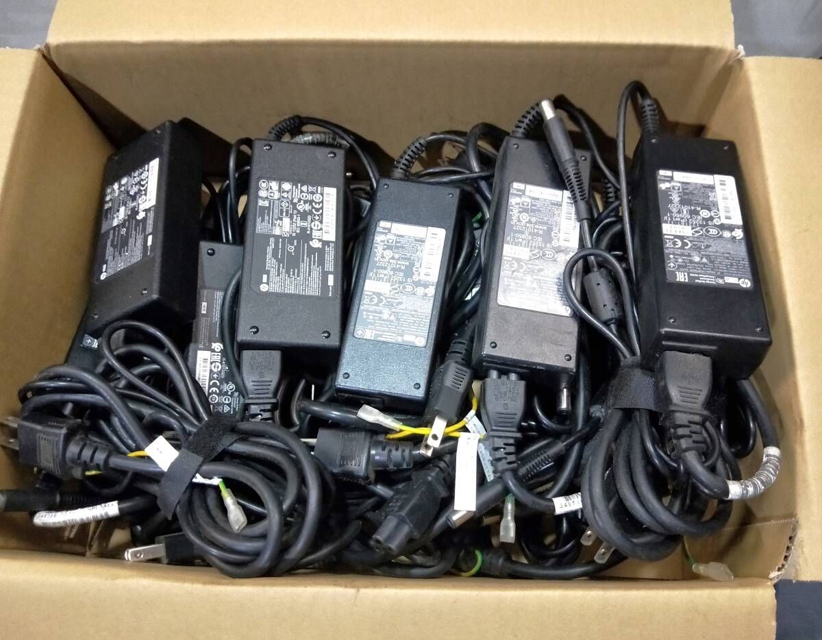 【中古パーツ】 HP 90W 19.5V 4.62A TPC-DA57 TPC-LA57 TPC-CA57 PPP012C-S PPP012D-S　等 外径7.4mm アダプタ　HP 90W*10個セット