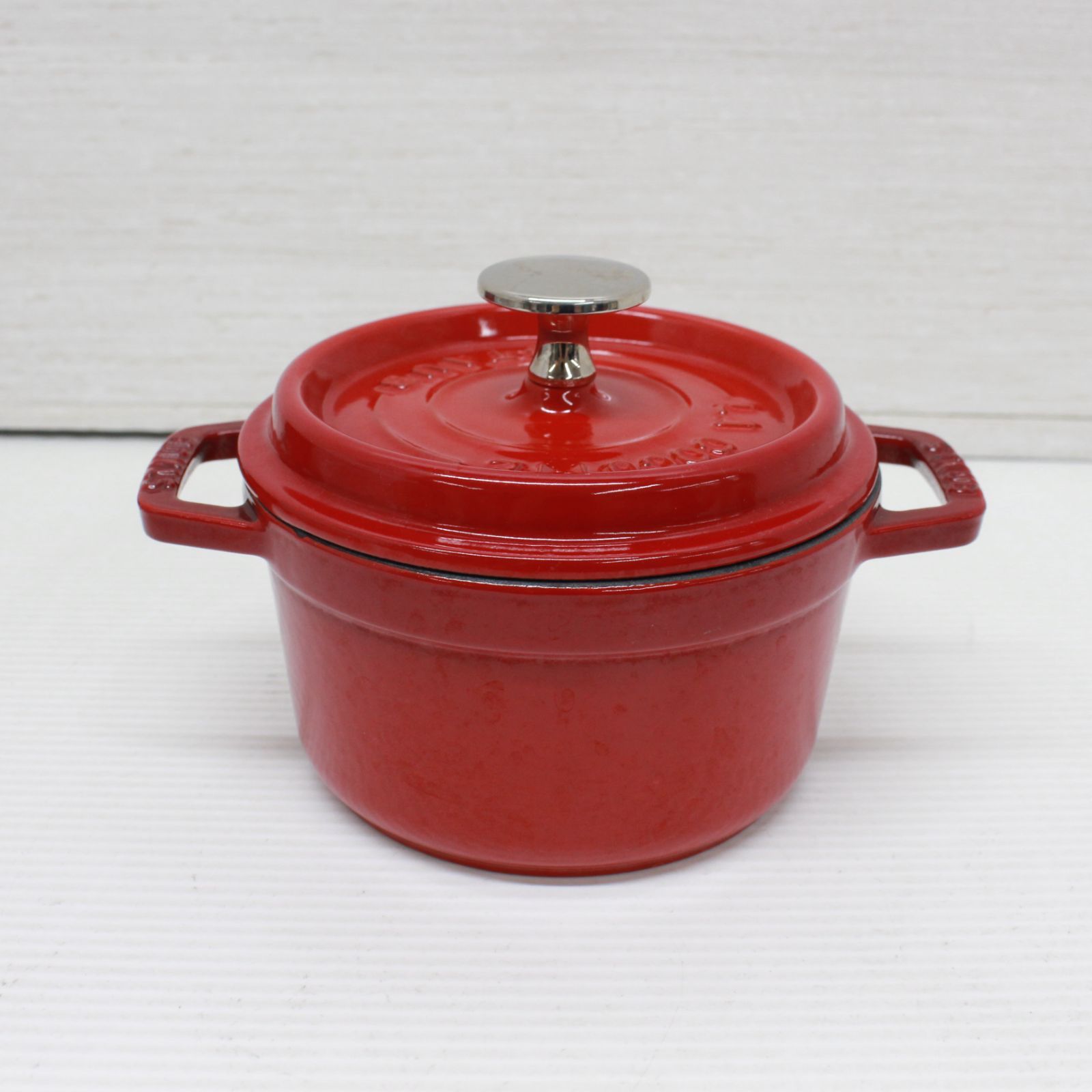 新品 ストウブ Wa-NABE L チェリー 20cm 40501-072 Amazon.co.jp: staub ストウブ 「 ワナベ チェリー L 20cm 」 両手