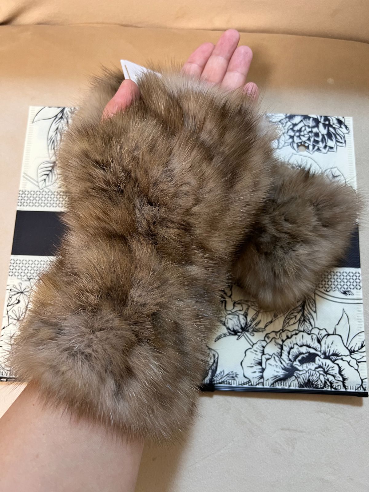 新品 限定 上質なセーブル編み込みアームウォーマー防寒グローブ/毛皮