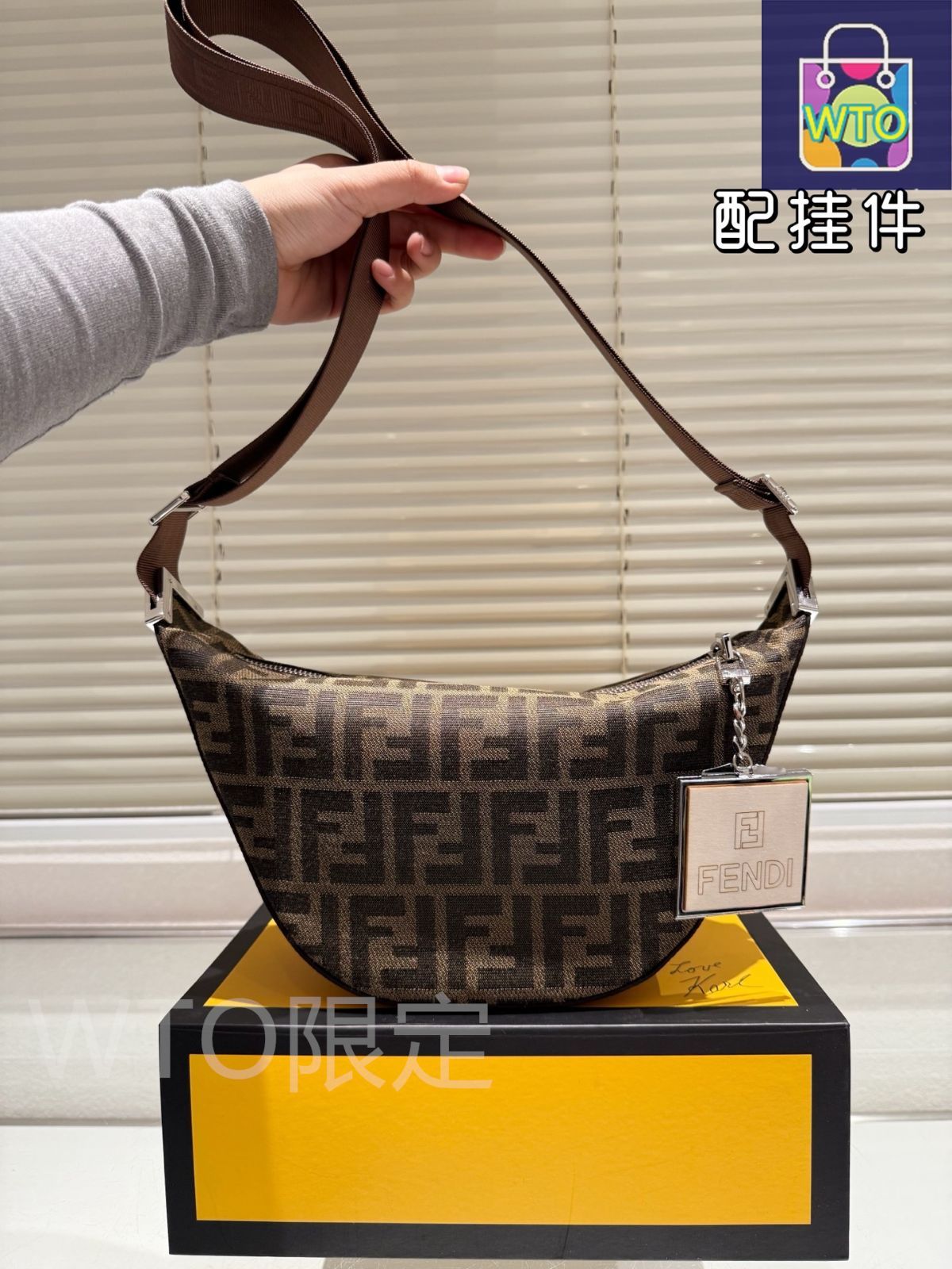 【24SS NEW】FENDI / モノグラムジャカード クロスボディバッグ 24SS NEW】FENDI / モノグラムジャカード クロスボディバッグ