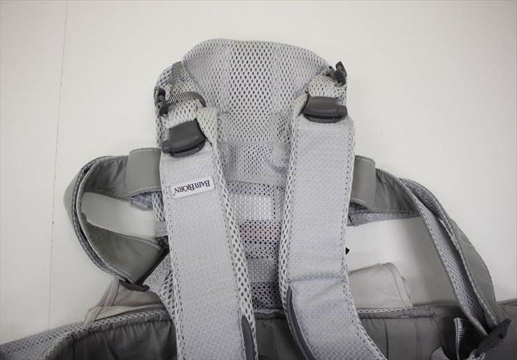 美品】ベビービョルン ベビーキャリア ONE KAI Air シルバー