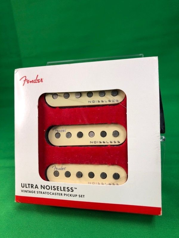 Fender ピックアップ Ultra Noiseless? Hot Stratocaster? Pickup Set