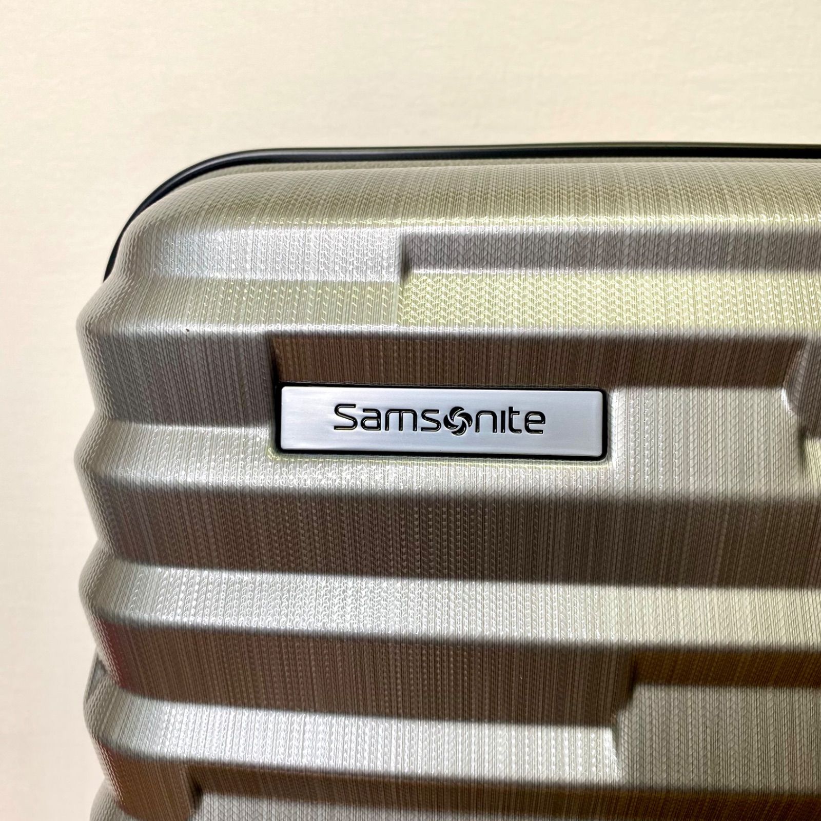 サムソナイト ジッププラス スーツケース 20インチ 機内持ち込み