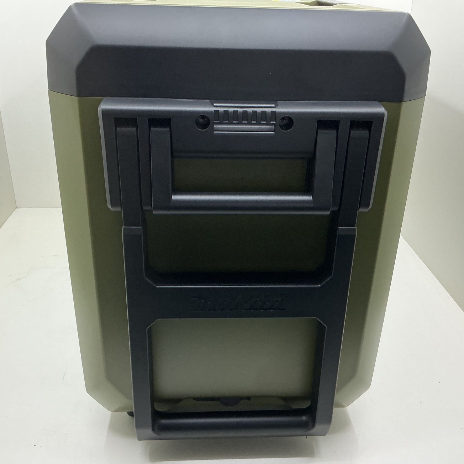 マキタ充電式保冷温庫29L CW004GZO