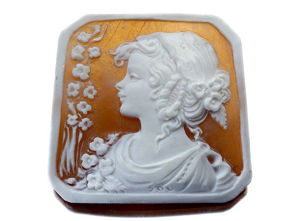 ジュエリー極】ソルビノ作 溌剌とした女性像 シェルカメオルース 42.9