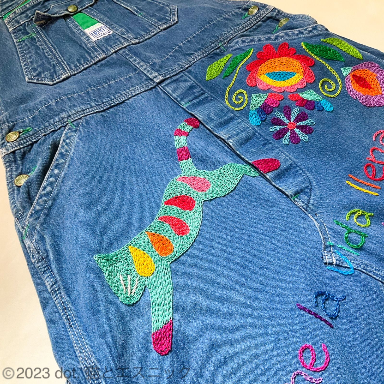 リメイクデニム ハンドメイド 刺繍 可愛い ベビーオーバーオール