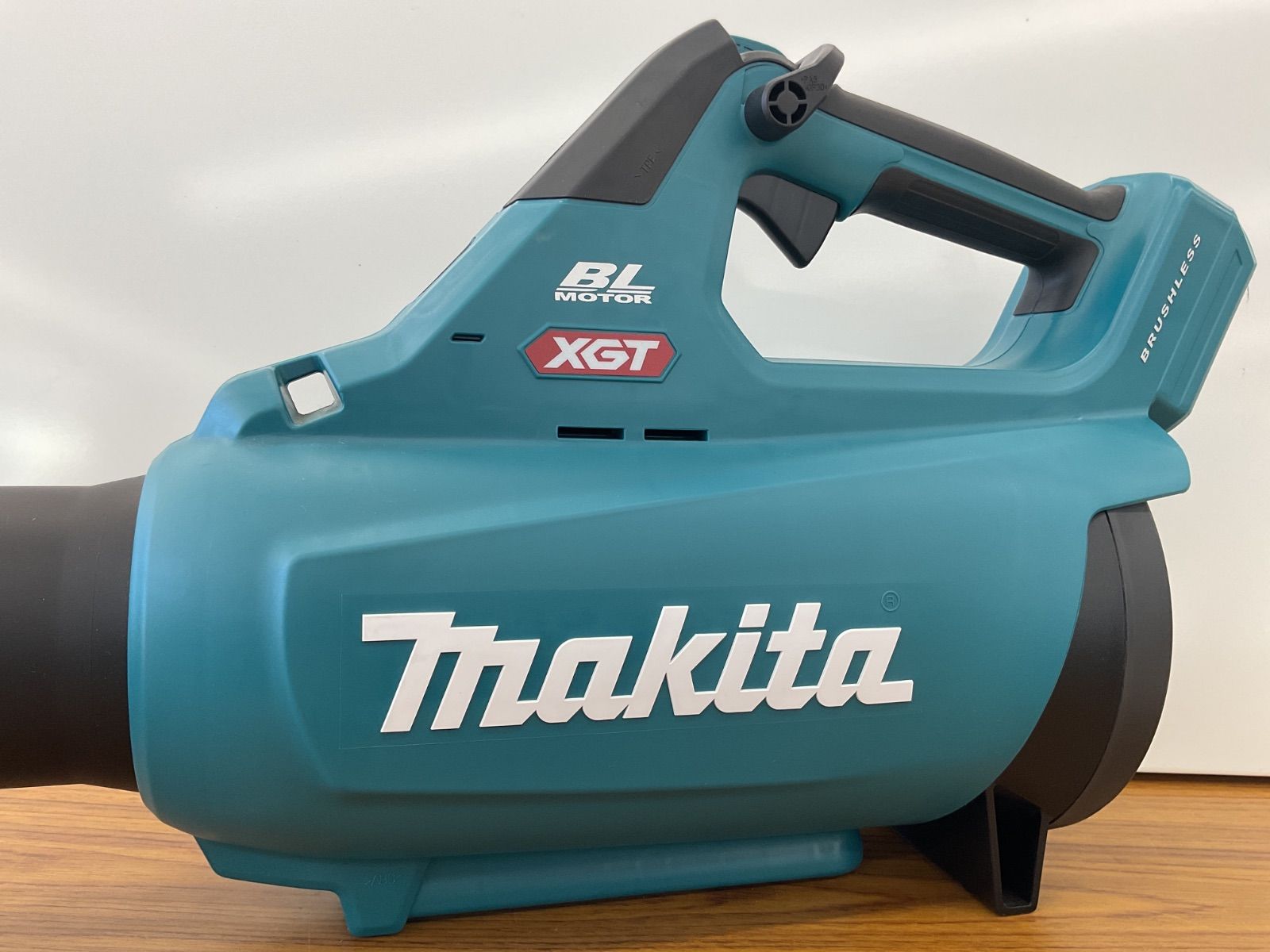マキタ 充電式ブロワ MUB001GZ 40Vmax XGT 本体のみ