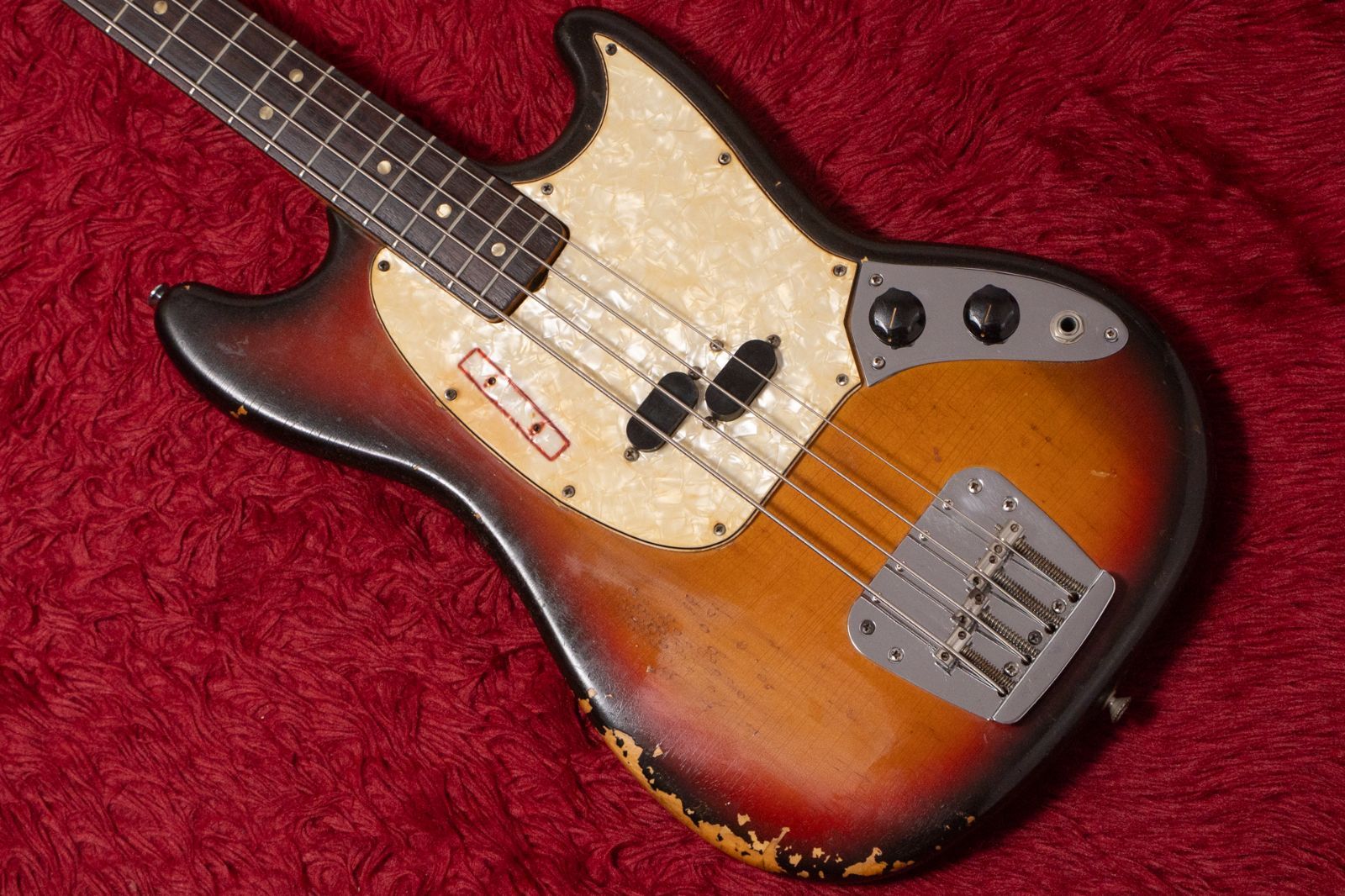 Sire V7 5弦 1st Gen（アルダー、アンティークホワイト） Sire V7 5弦