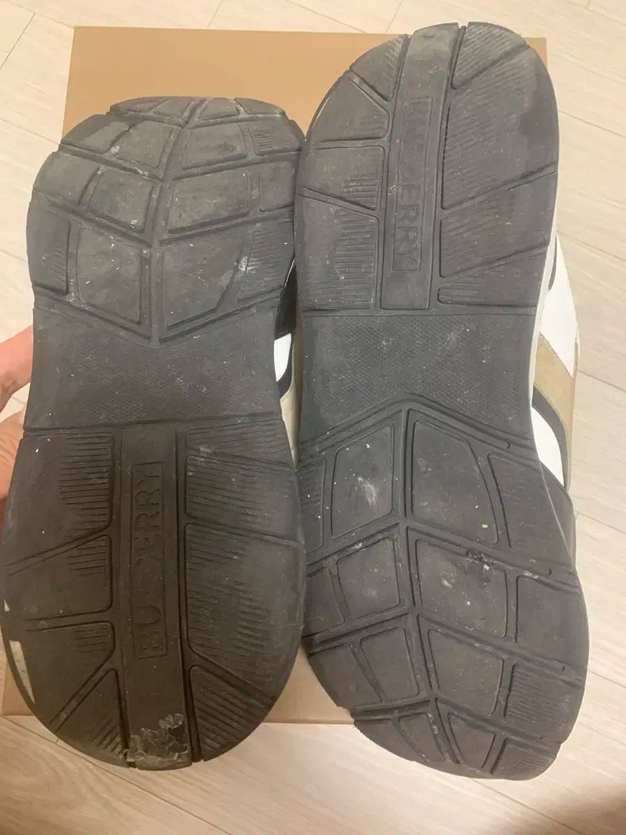 BURBERRY バーバリー