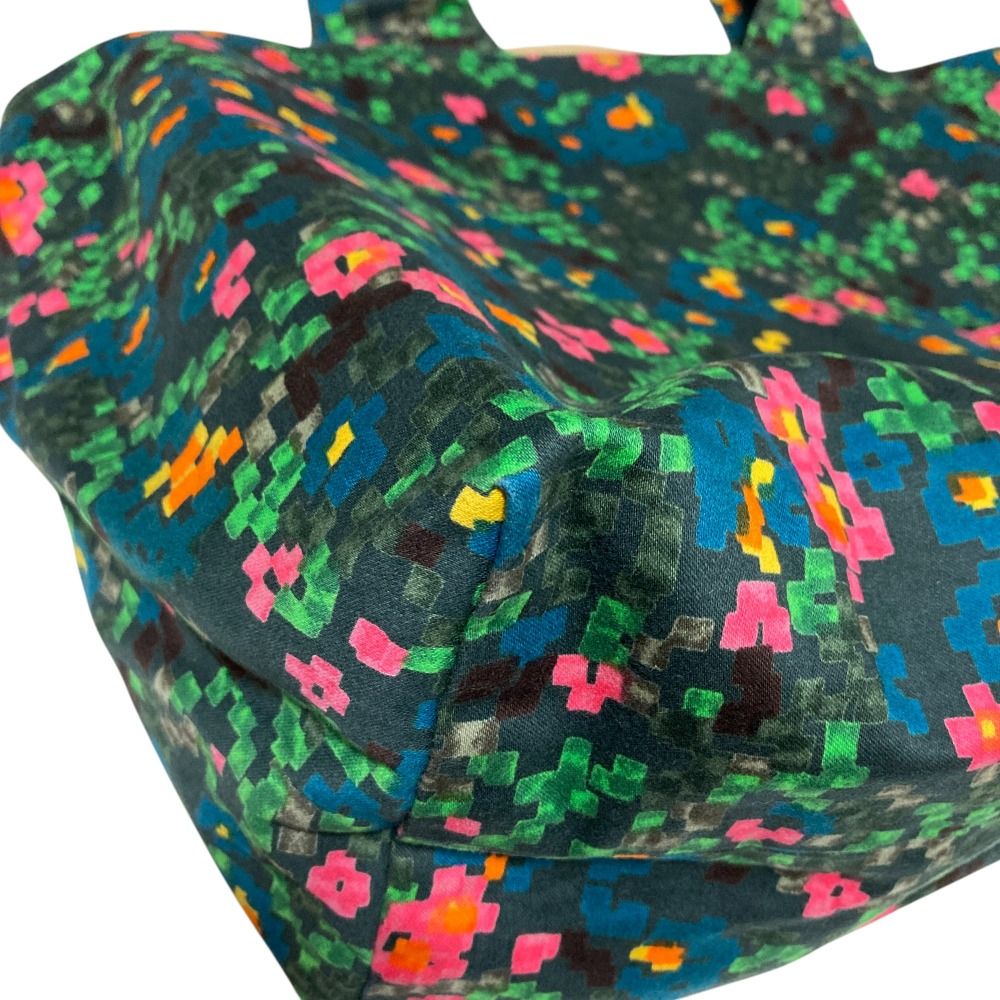 【極美品】ミナペルホネン flower bed 麻 パニーニ トートバッグ 緑 極美品】ミナペルホネン flower bed 麻 パニーニ トートバッグ