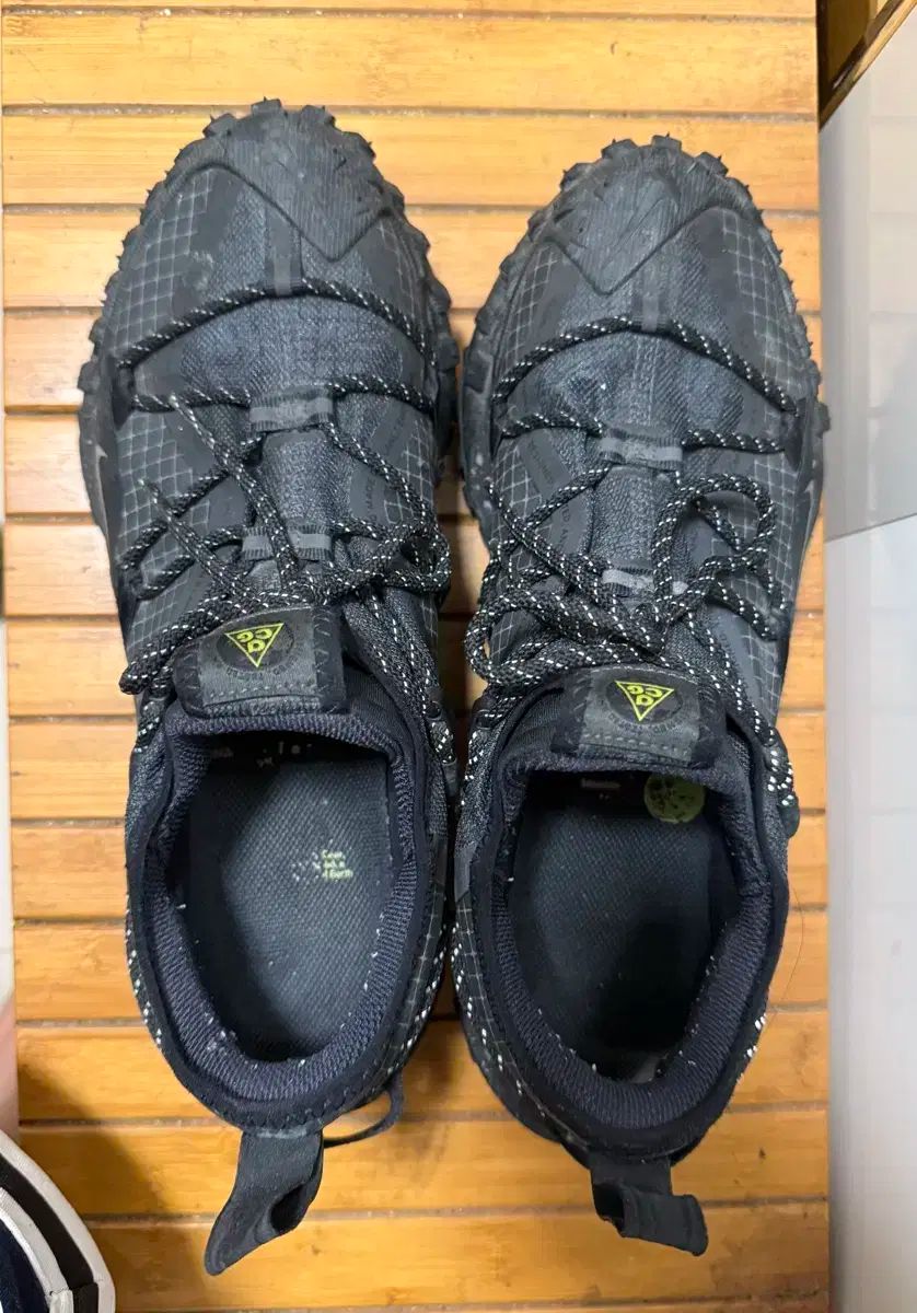 NIKE ナイキ acg マウンテン フライ 280