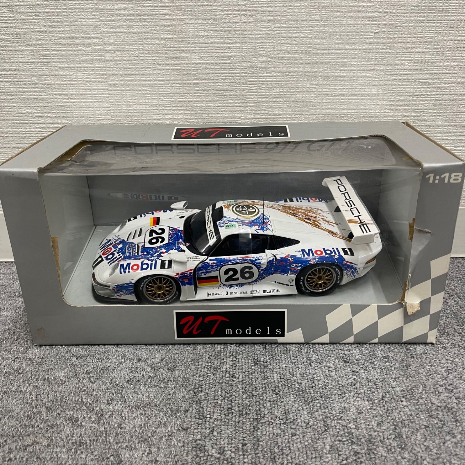 貴重　UTモデルズ製  ポルシェ９１１ＧＴ１　白　１／１８　中古品 1/18 UT モデル ポルシェ 911 GT1 - メルカリ