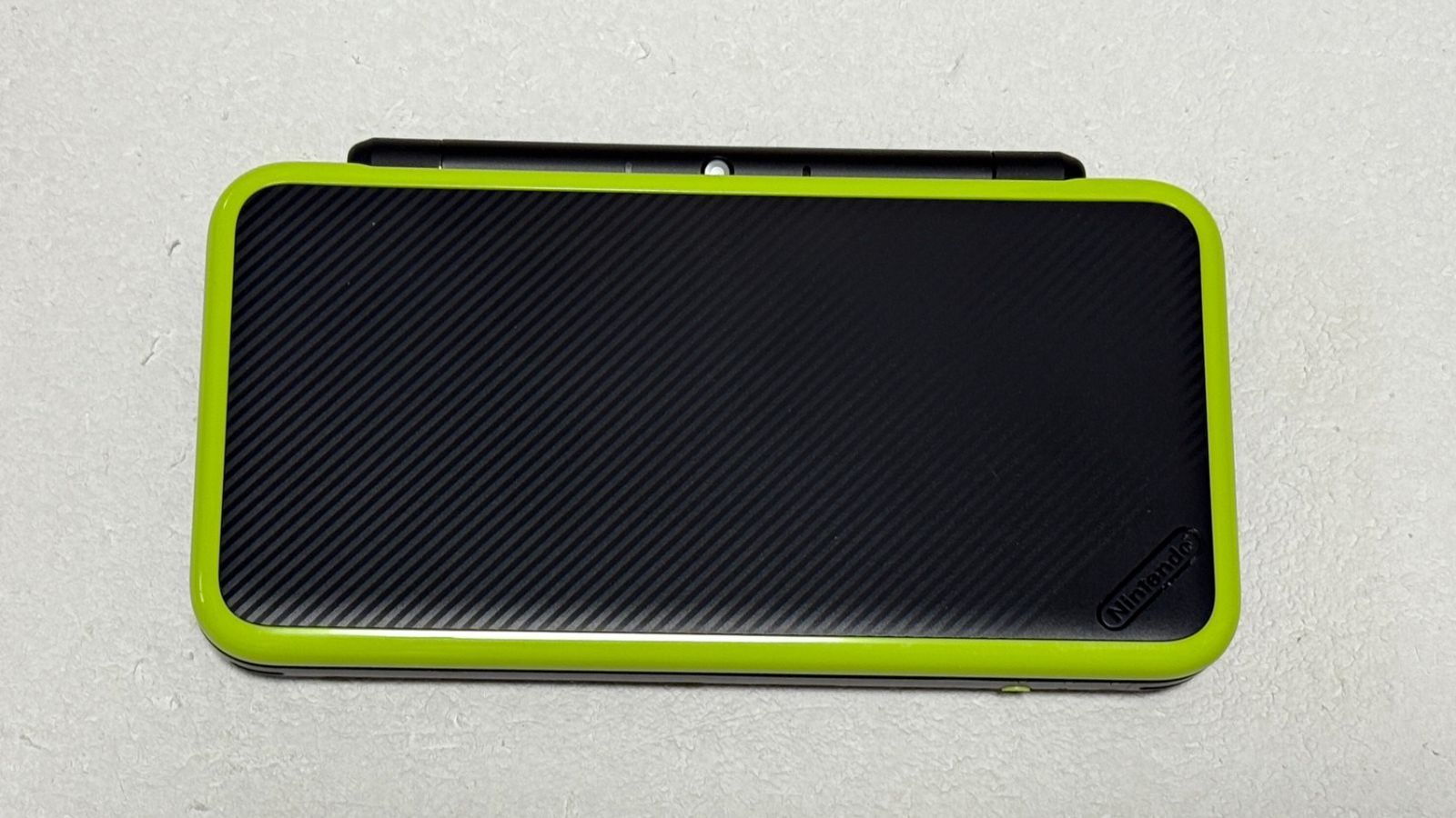 Newニンテンドー2DS LL ブラック×ライム ニンテンドー2DS LL ブラック