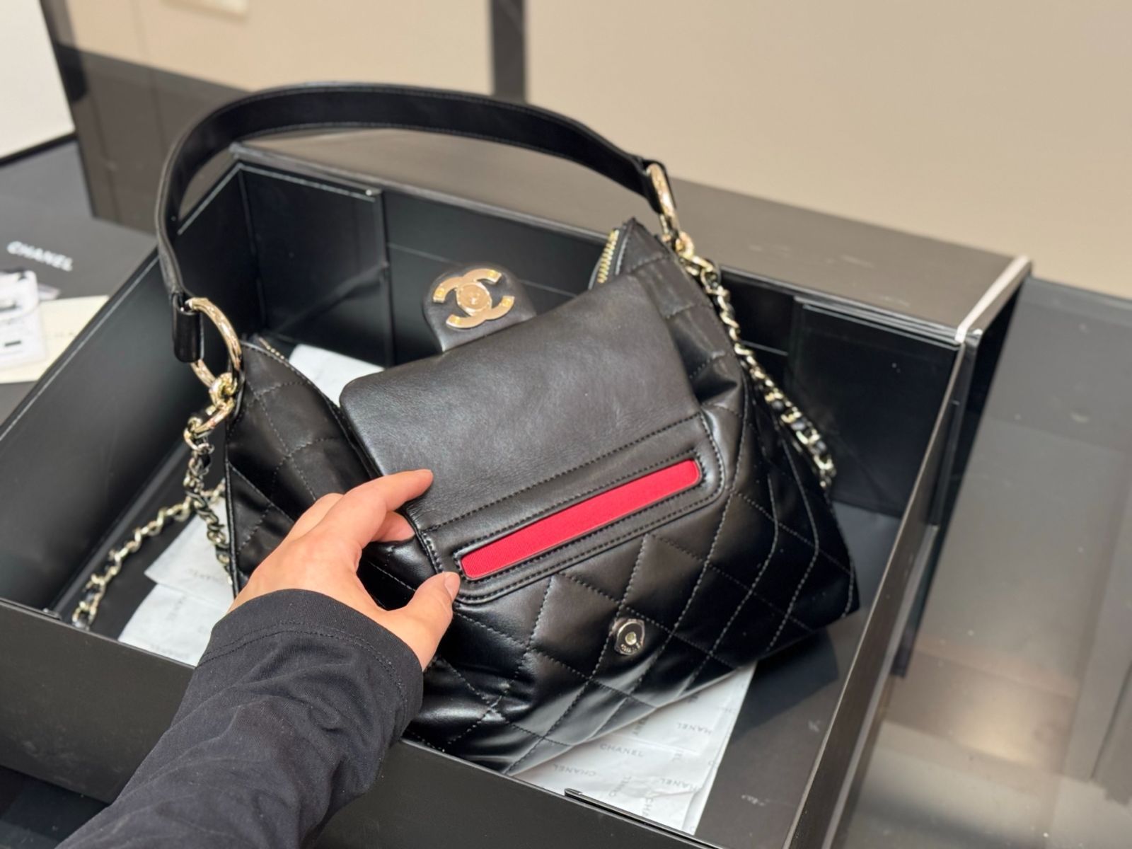 今日特価】Chanel M?tiers d'Art Hobo Bag シャネル メ