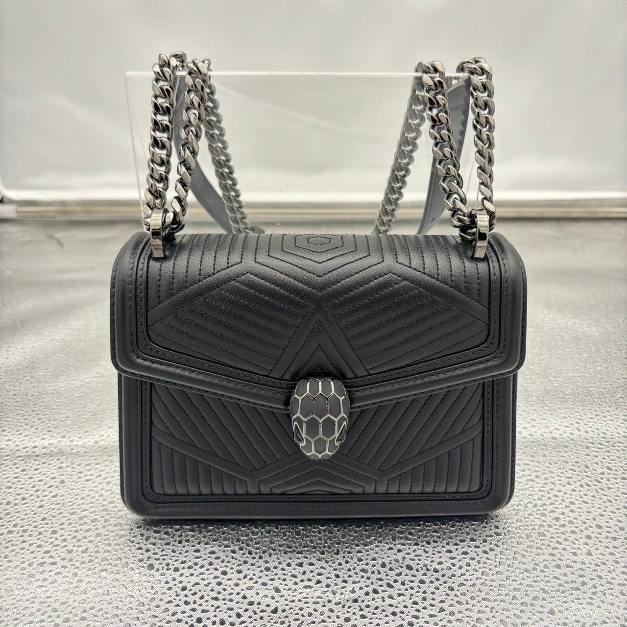 BVLGARI セルペンティ チェーンショルダーバッグ ブラック