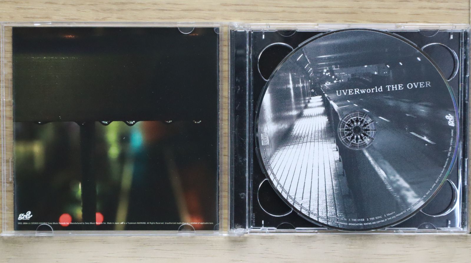 国内盤CD☆ウーバーワールド/UVERworld□ THE OVER(初回生産限定盤