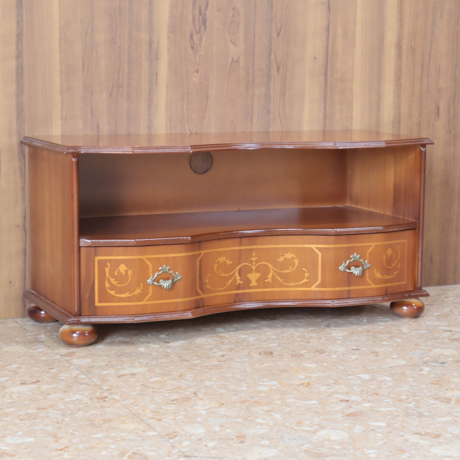 ローボード 木製 イタリア 猫脚 象嵌 完成品 テレビ台 キャビネット ローボード 木製 イタリア 猫脚 象嵌 完成品 テレビ台