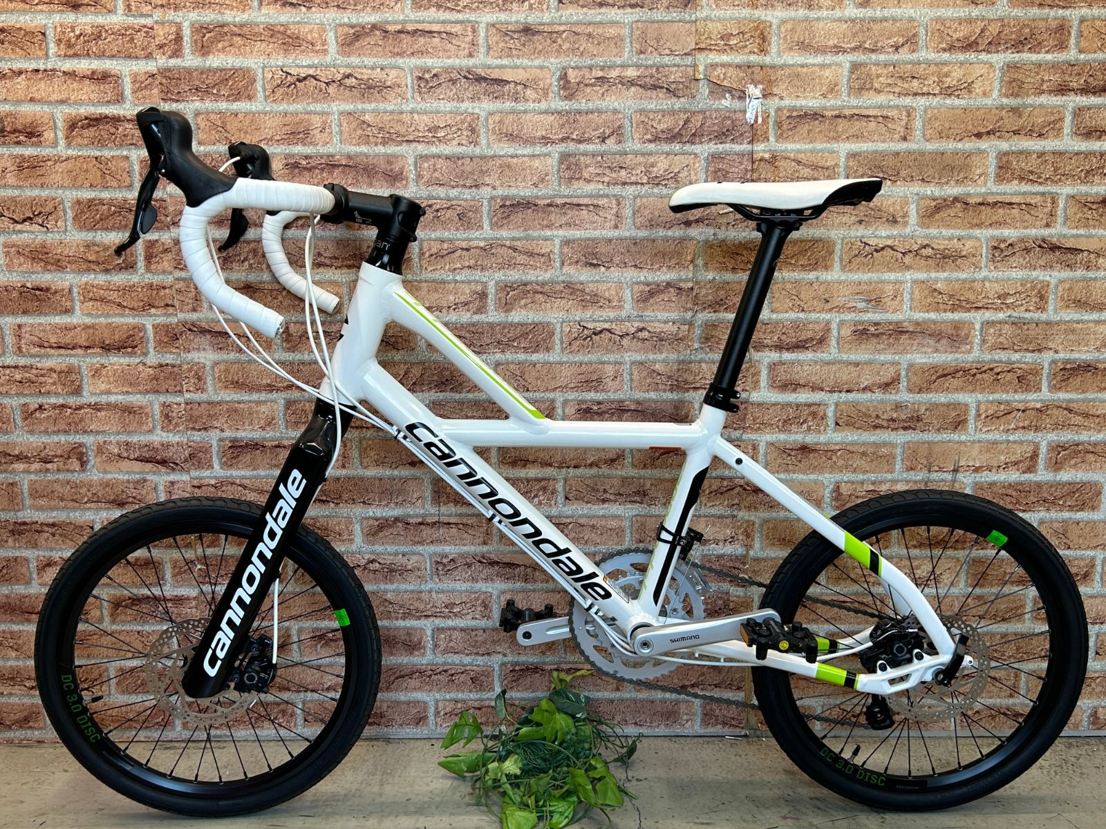 テルスポ イチ推し!! 希少 廃盤 ほぼ未使用!! CANNONDALE HOOLIGAN 