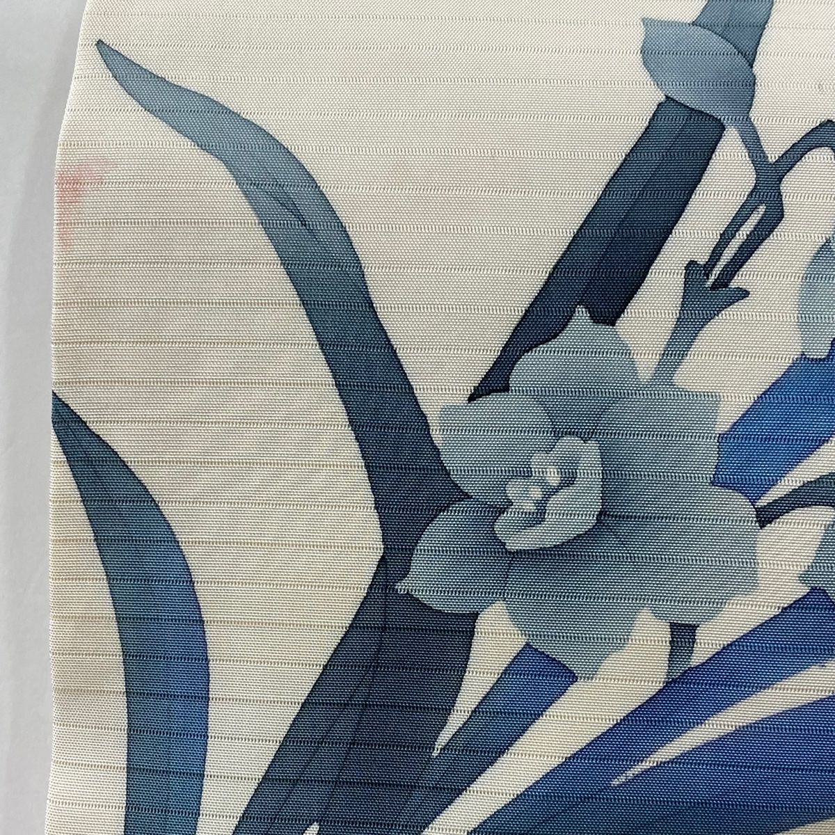 名古屋帯★夏用★絽★正絹★白★刺繍★クリーム　中古　Ｏ-133 名古屋帯 優品 夏帯 絽 八寸名古屋帯 トンネル仕立て 菊 金糸