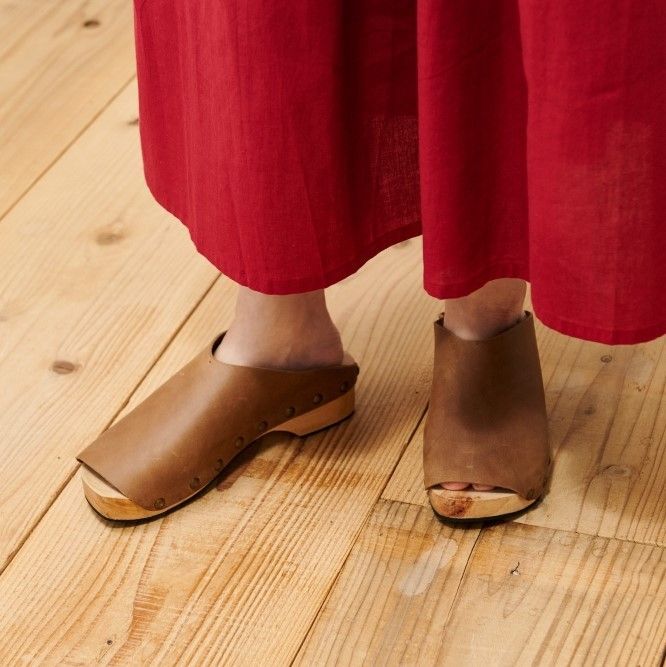 bighug ジョルジュタマンコスサンダル○ベージュ○24.5cm 