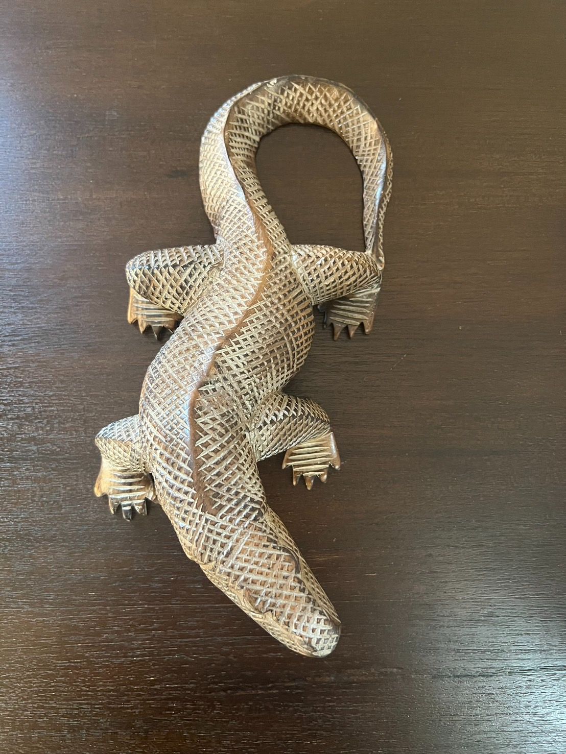 【木彫り・リアル造形】コモドドラゴン オブジェ（全長52cm） 大幅値下げ！【木彫り・リアル造形】コモドドラゴン オブジェ