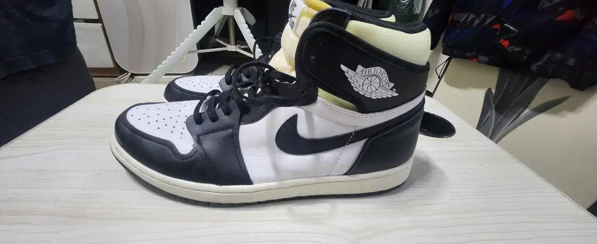 ジョーダン 1 295 ボルト ブラック&ホワイト