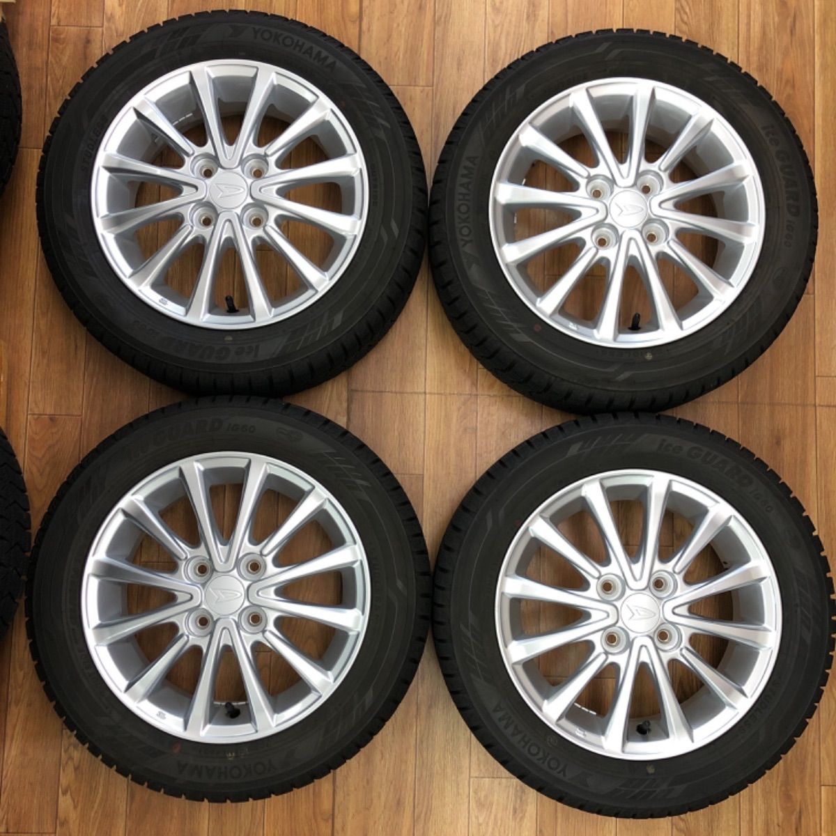 スタッドレス155/ 65R14 +ダイハツ純正ホイール