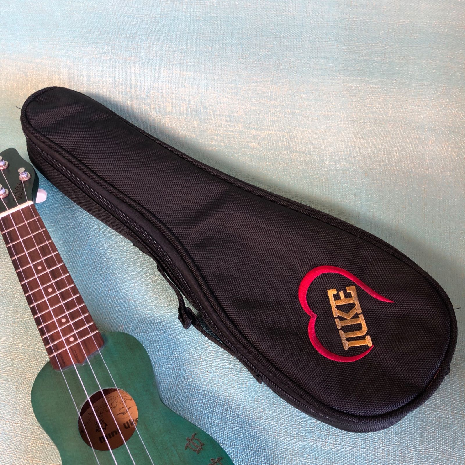 IUKE ピッコロウクレレ ケース付き 【公式通販】
