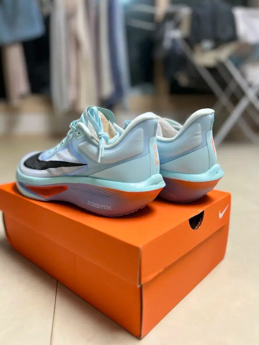 ナイキ ズーム フライ 6 スカイ 黒 青 275mm