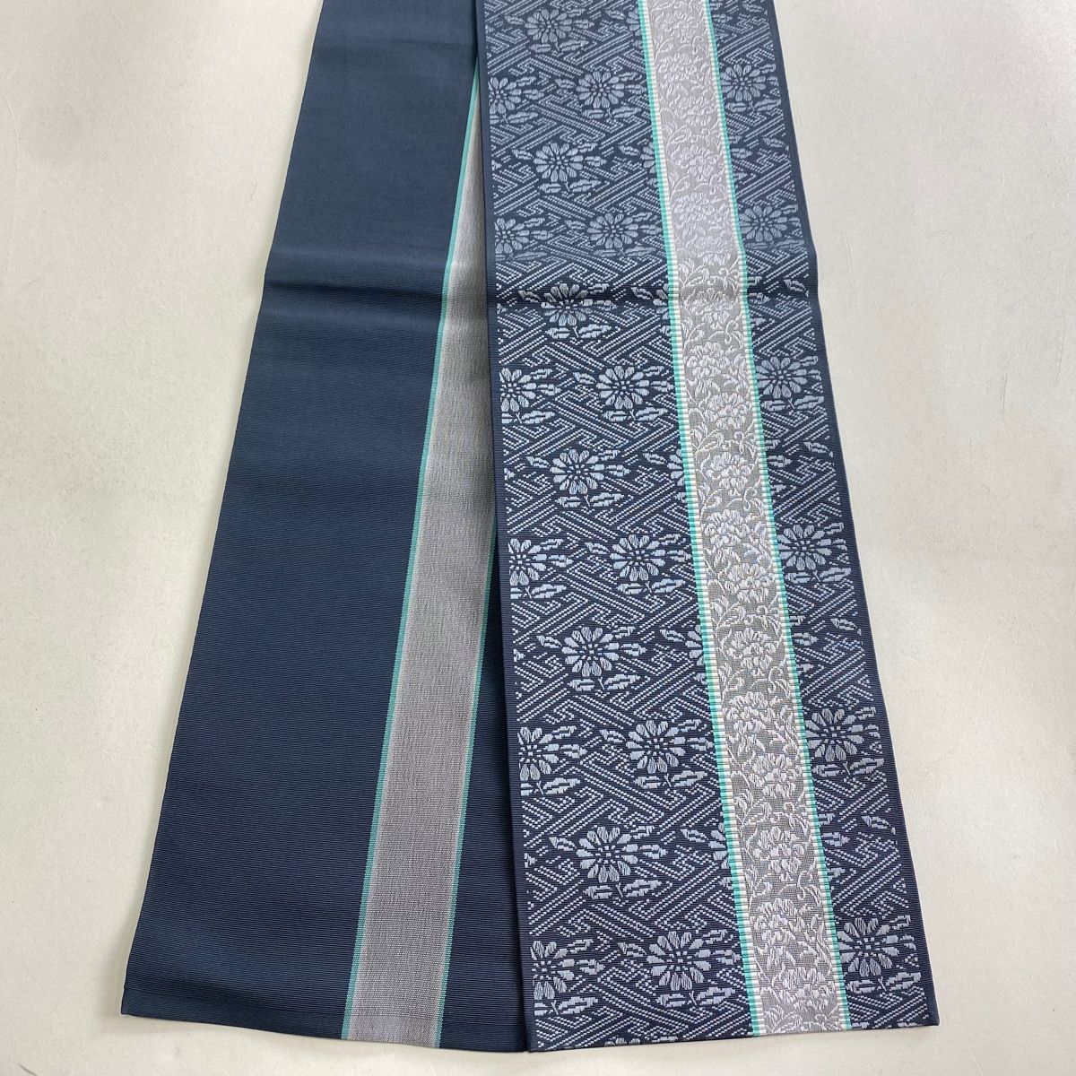半幅帯 博多織 証紙有 草花 紗綾形 灰色 正絹