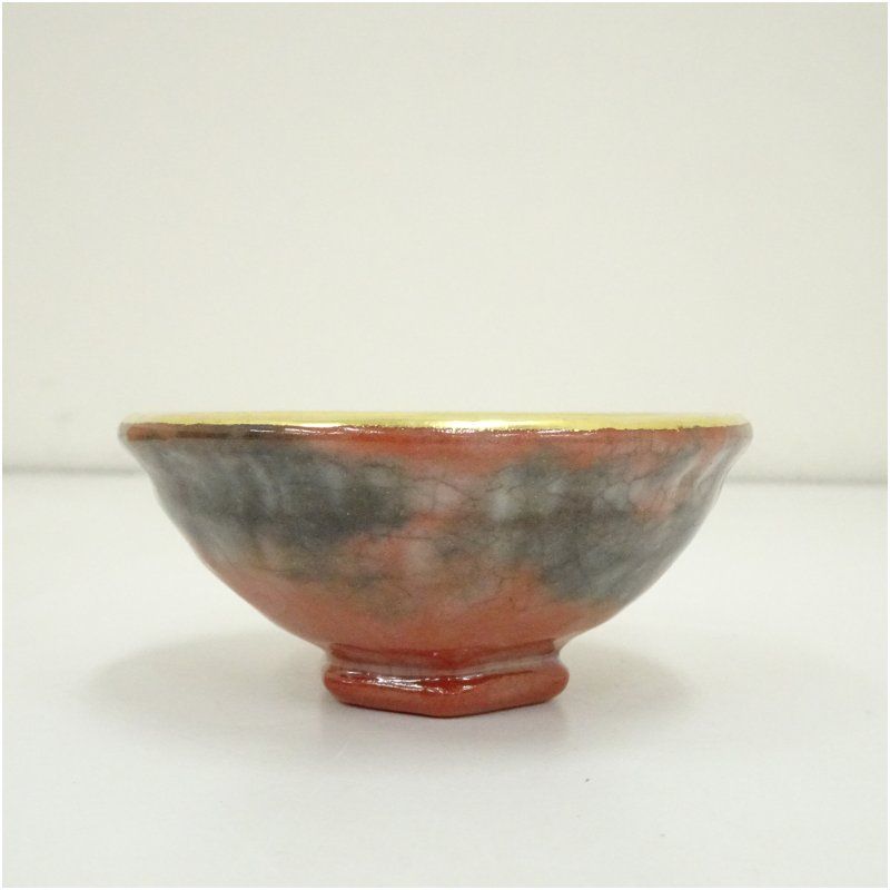 赤楽 川崎和楽 赤楽茶碗 共箱 共布 茶道具 抹茶碗 美品 です。 赤楽 川崎和楽 赤楽茶碗 共箱 共布 茶道具 抹茶碗 美品 です。 赤楽