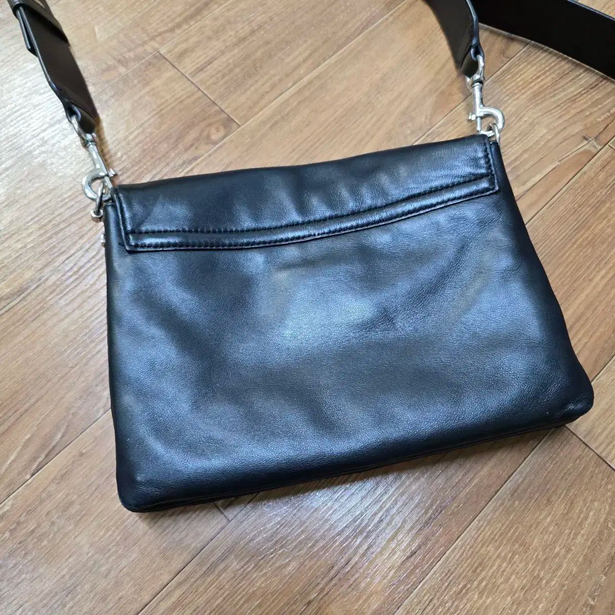 ショルダーバッグ